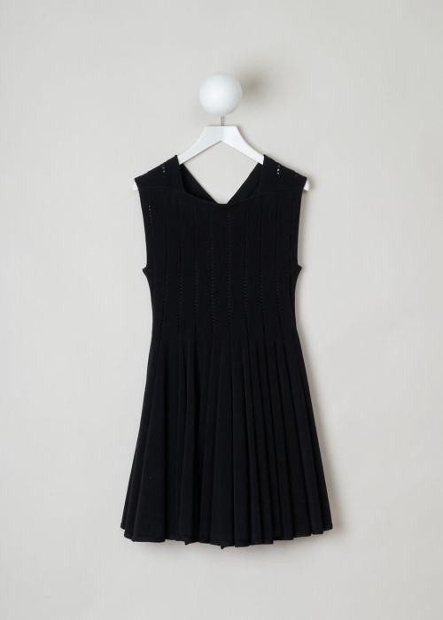 Alaïa Black babydoll dress with embroidered detailing photo 2