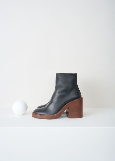 Chloé Black ankle boots with brown sole photo 2