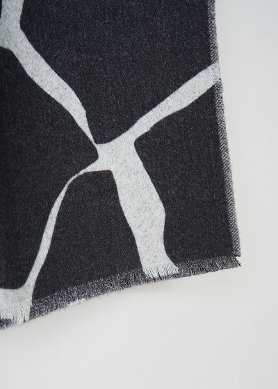 Dries van Noten Black-and-white Fains shawl