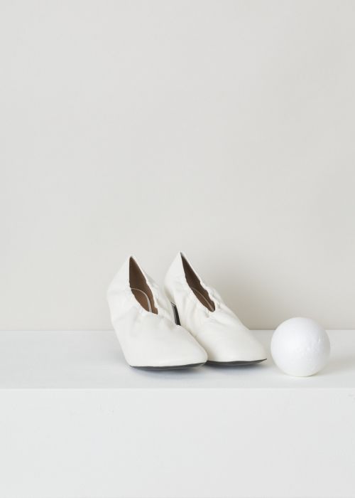 Dries van Noten Off-white pump with an elastic fold-over vamp