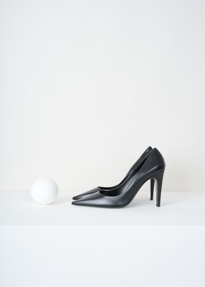 Prada Black leather pumps  photo 2