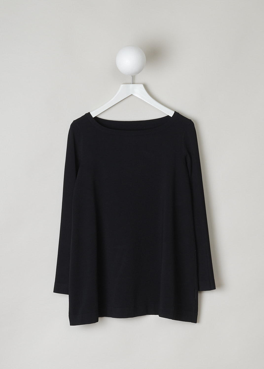 ALAÏA, BLACK A-LINE TOP, 9S9UD74RM035_C999, Black, Front, This black top has long skin tight sleeves, a round neckline and an A-line silhouette.
