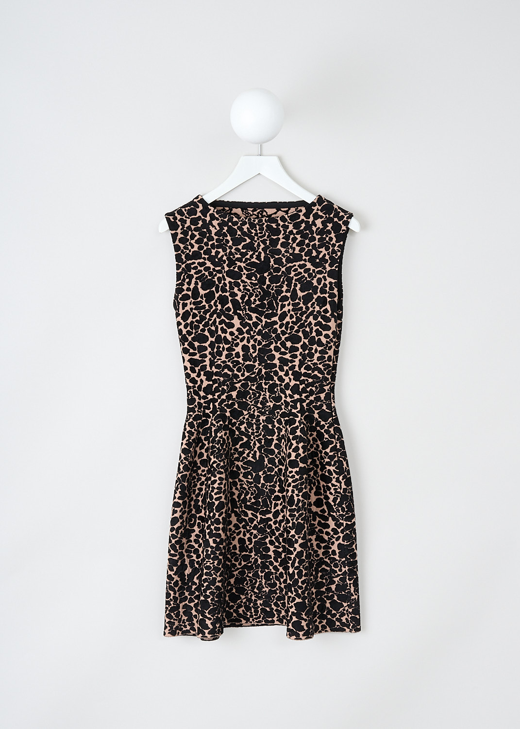 Alaïa, Sleeveless panther-print dress, AA9R2097CM586_119_CHAIR_NOIR, Beige, Print, Front, This sleeveless panther-print midi dress has a fitted bodice with a round neckline and a flared skirt. A concealed side zip functions as the closure.
