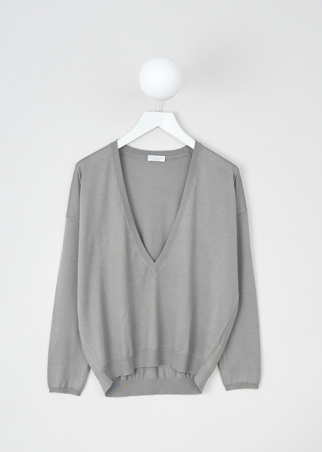 Brunello Cucinelli, Grey deep V-neck sweater, M13830202_C2795, Grey, Front, This grey deep V-neck sweater has long sleeves and ribbed trims throughout.

 
