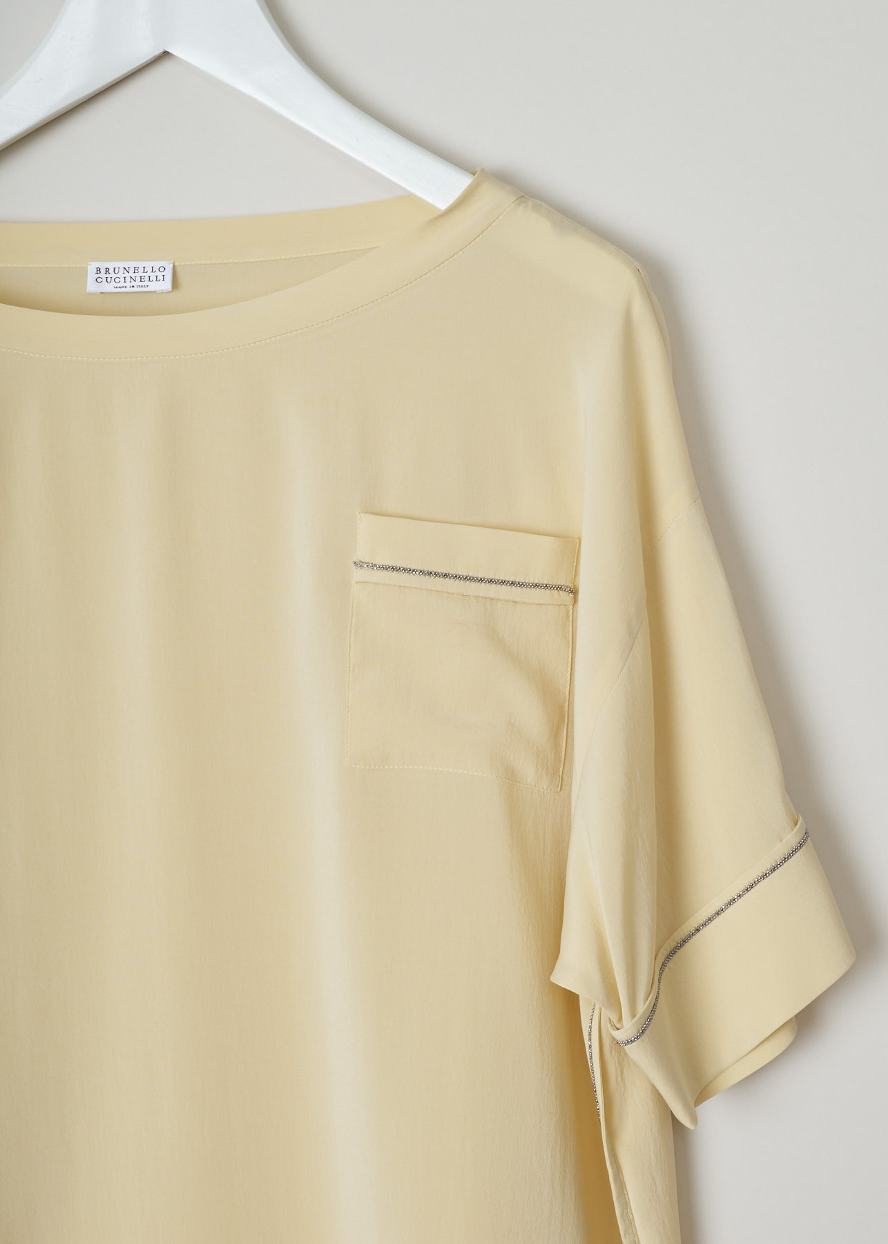 Brunello Cucinelli, 
Silk boxy t-shirt,
M0S28B7108_CF013,front,detail, Oversized fluid silk crepe de Chine t-shirt top. With monili sparkle detail on the left pocket, short sleeves and side seams.