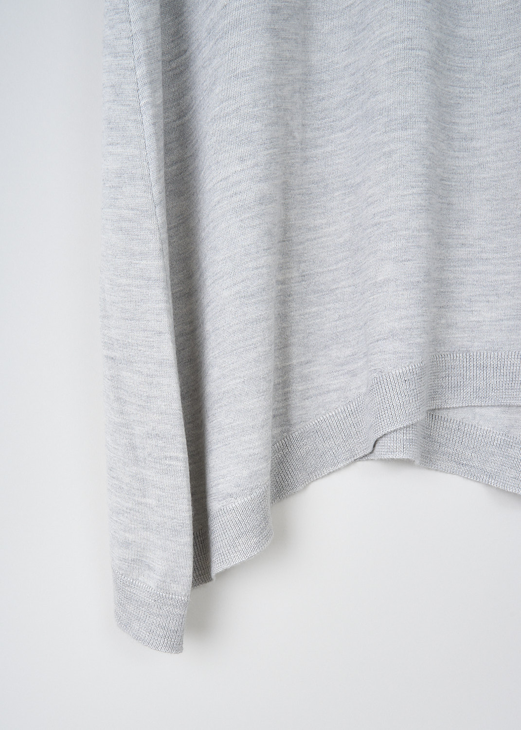 Brunello Cucinelli, Heather grey A-line top, M13807900_C092, Grey, Detail, This heather grey cashmere top has a ribbed round neckline and short sleeves. The top has a wide A-line silhouette with a ribbed. handkerchief hemline
