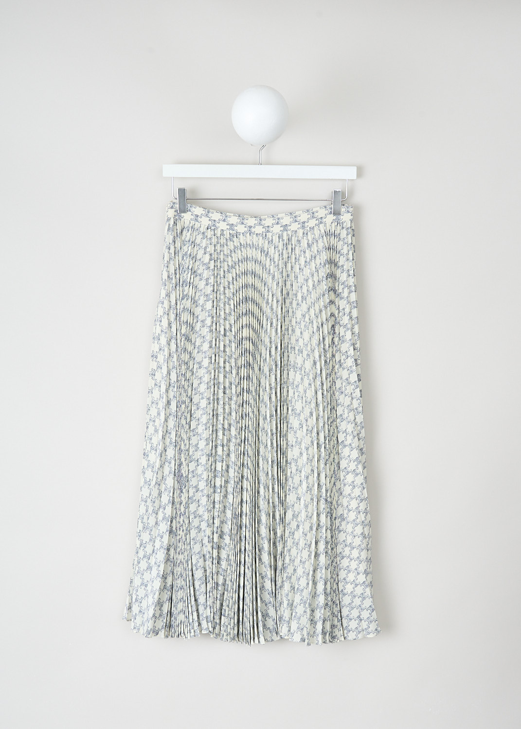 Celine, Silk pleated skirt with all-over Triomphe-print, 2J369_632P_01CQ, White, Print, Blue, Back, This silk pleated skirt with has a white base color with a blue all-over Triomphe print. The skirt has an concealed side zip closure.
