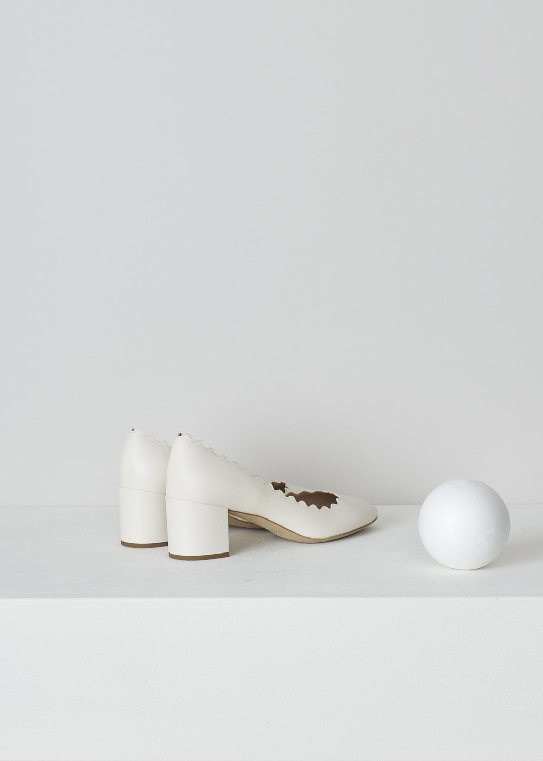 CHLOÉ, SCALLOPED LAUREN PUMPS IN CLOUDY WHITE, CHC16A23075121_CLOUDY_WHITE,  White, Back, White leather Lauren pumps featuring a sturdy block heel, round toe vamp and a scalloped topline.
