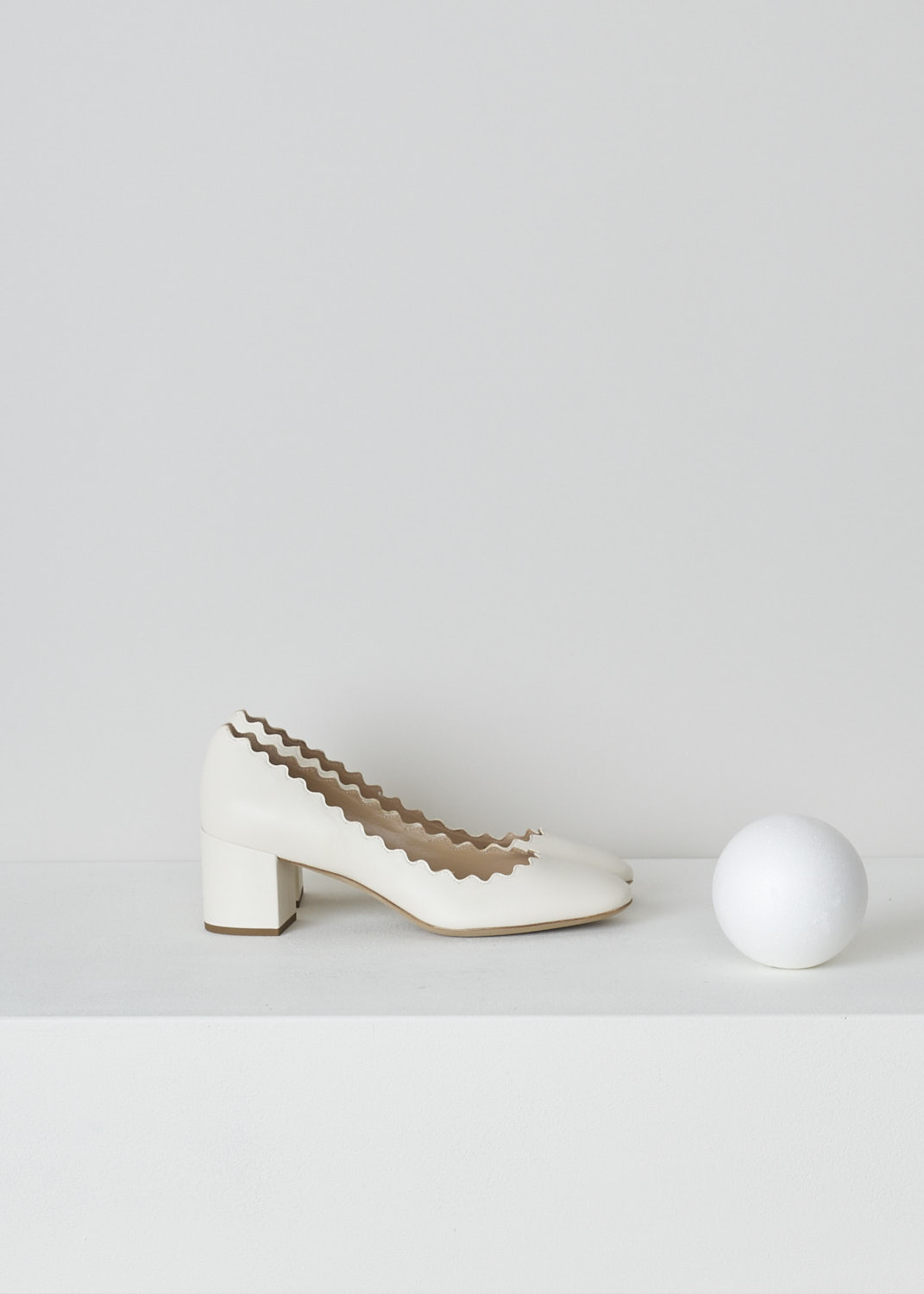 CHLOÃ‰, SCALLOPED LAUREN PUMPS IN CLOUDY WHITE, CHC16A23075121_CLOUDY_WHITE,  White, Side, White leather Lauren pumps featuring a sturdy block heel, round toe vamp and a scalloped top-line.
