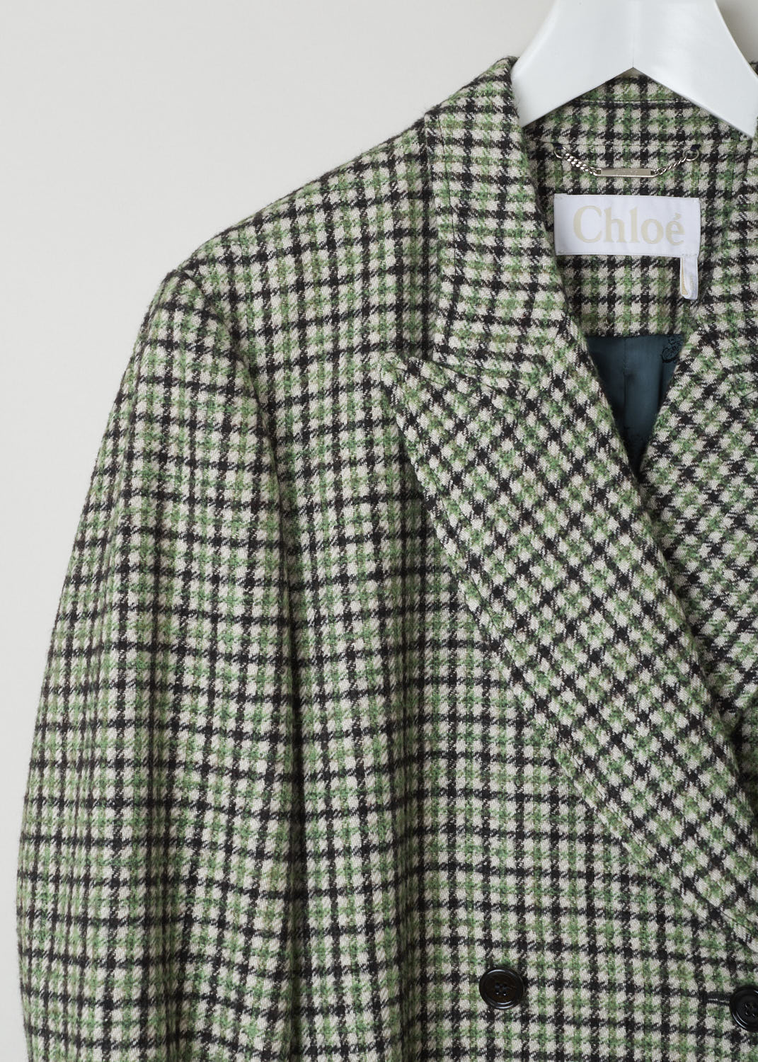 CHLOÃ‰, VIBRANT GREEN CHECK COAT, CHC21AMA1806439T40, Green, Print, Detail 1, This beautiful vibrant green check coat is soft to the touch. This double breasted coat has a peaked lapel. Across the front, two rows with buttons can be found. Also on the front are two patch pockets. Standing out are the exaggerated knitted cuffs. 