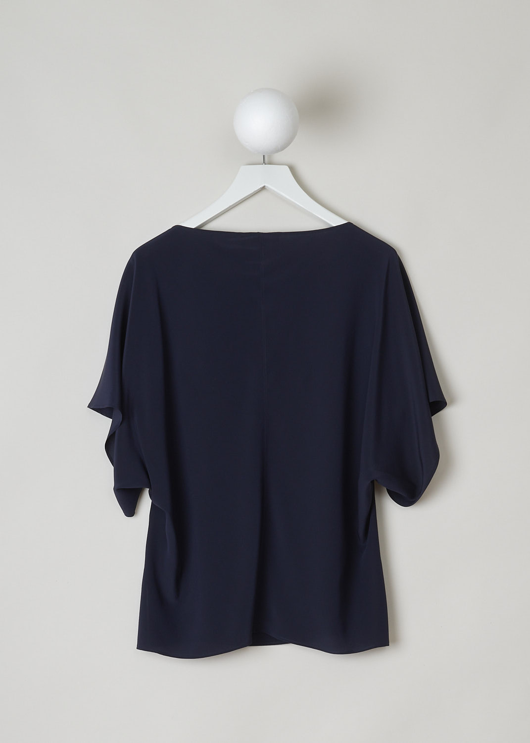 CHLOÃ‰, INK NAVY SILK TOP, CHC22UHT120044C3, Blue, Back, This ink navy blue silk top has a boat neckline and loose short cap sleeves. The top has side slits and a straight hemline. 
