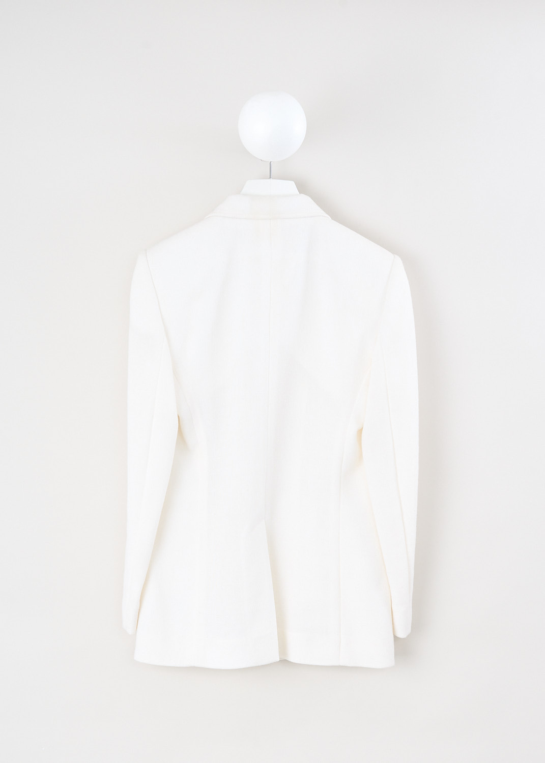 Chloé, Blazer jacket in Eden White, CHC23AVE23168112_EDEN_WHITE, White, Back, This blazer jacket in the color Eden White has a notched lapel with an open front. The jacket has long sleeves. On the front, the jacket has two flap welt pockets. In the back, this jacket has a centre vent. 
