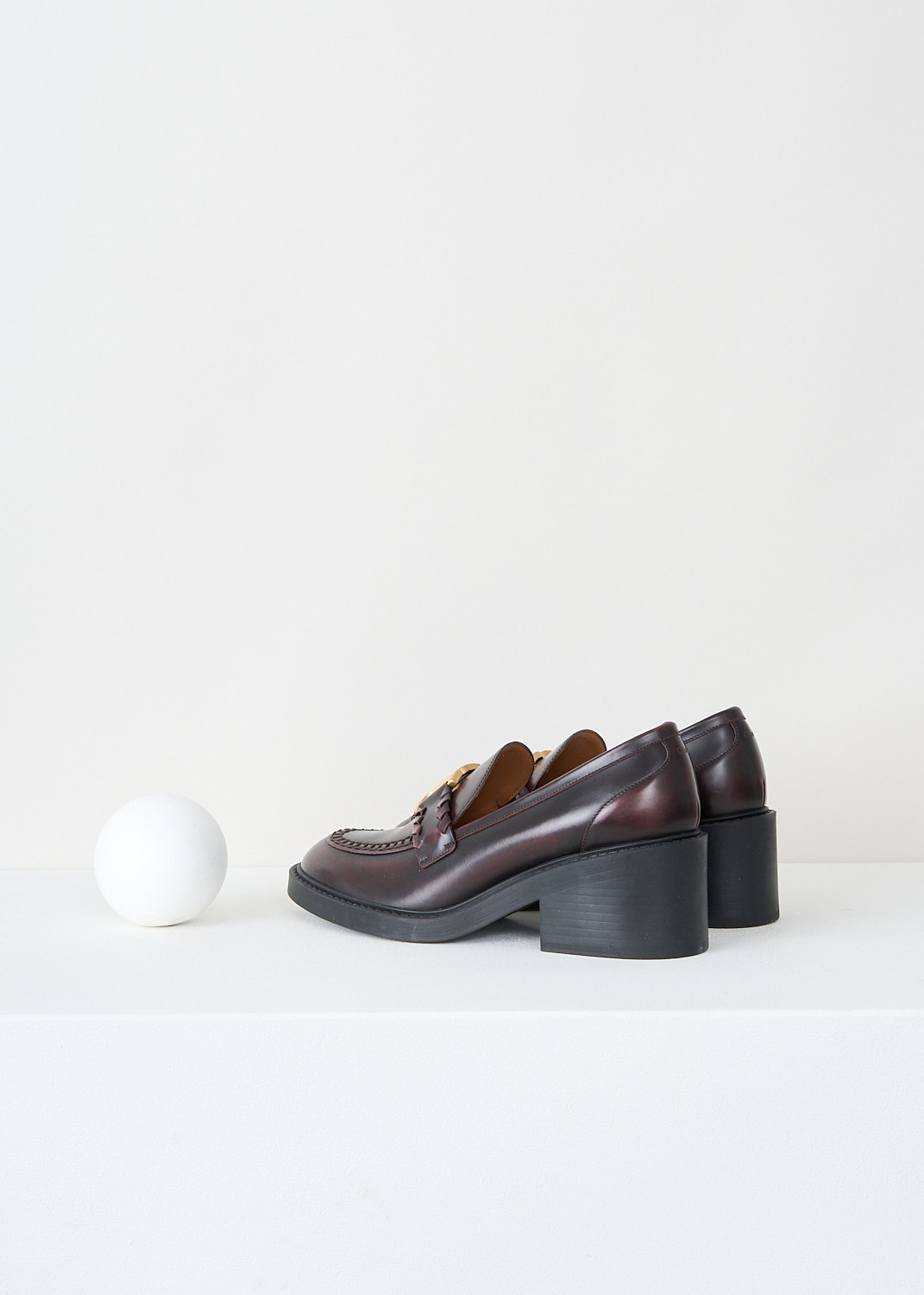Calfskin purple designer loafers by Chloé at Kiki's Stocksale Maastricht