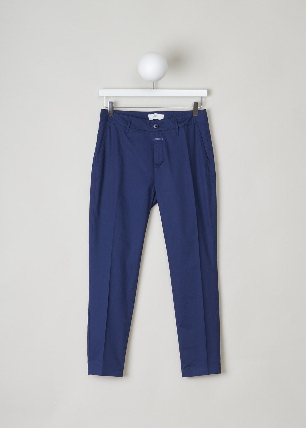 Closed, Indigo blue chino, jack_C91012_25E_22_558, blue, front, Flat front chino made solely out of cotton and coloured to a lovely shade of indigo blue. Four pockets in total with two forward slanted pockets on the front, and two welt pockets on the backside.  