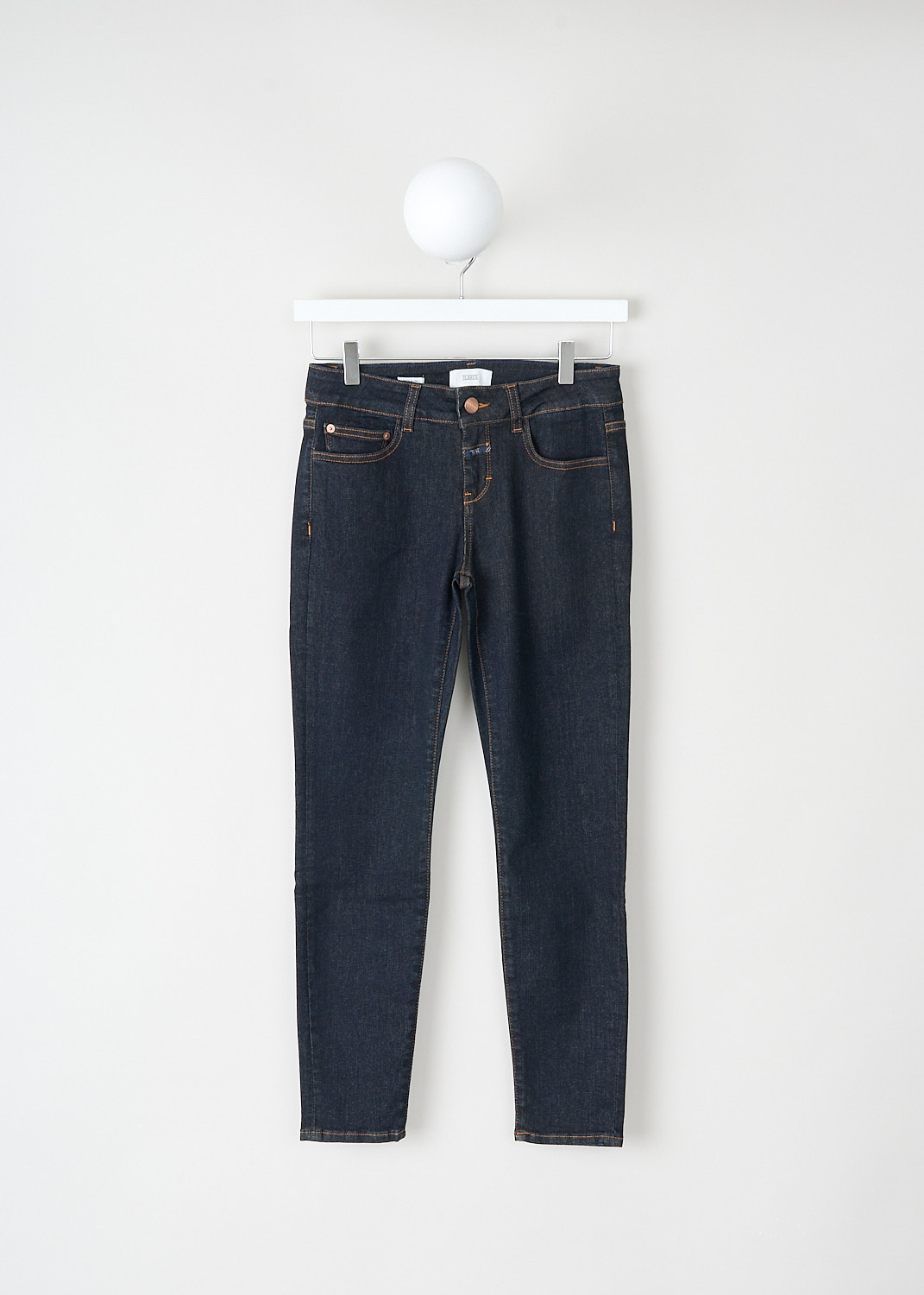 Closed, Dark blue baker jeans, BAKER_C91833_0462C_DARK_BLUE, Blue, Front, These dark blue mid-waist slim-fit jeans have cropped pant legs. These jeans have a button-and-zip closure and the traditional 5 pockets.
