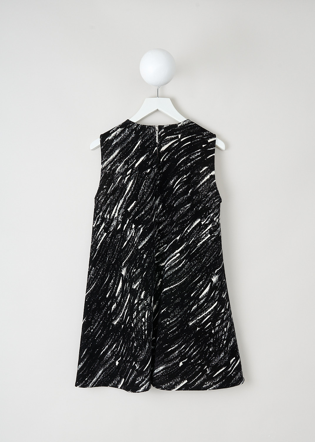 Marni, Black-and-white A-line mini dress, ABJD1344S0_UTC432_CRN99, Black, White, Print, Back, This black-and-white sleeveless A-line mini dress has a round neckline and an A-line silhouette. In the back, a concealed centre zip functions as the closure.

