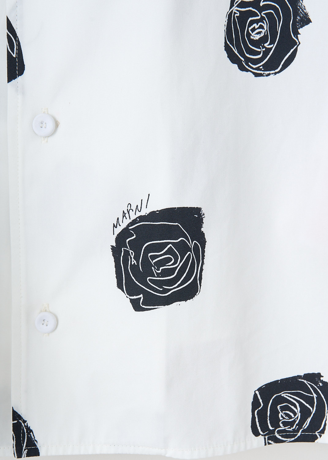 Marni, Lily white shirt with black floral print, TTMA0395A0_UTC518_ANW01_LILY_WHITE, Black, White, Print, Detail, This Lily white short-sleeve shirt has a black rose print. The shirt has a notched lapel and a front button closure. 
