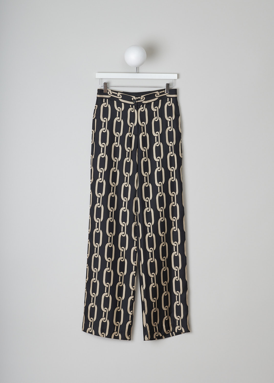 NILI LOTAN, SILK GERMAINE PANTS WITH CHAINLINK PRINT, 12206_W856, Black, Gold, Print, Front, These silk Germaine pants have a black base with an all-over chainlink print in gold. These pants have a button and concealed zip closure. Slated pockets are concealed in the side seams and welt pockets can be found in the back. These pants are high-waisted with straight pant legs. 
  
