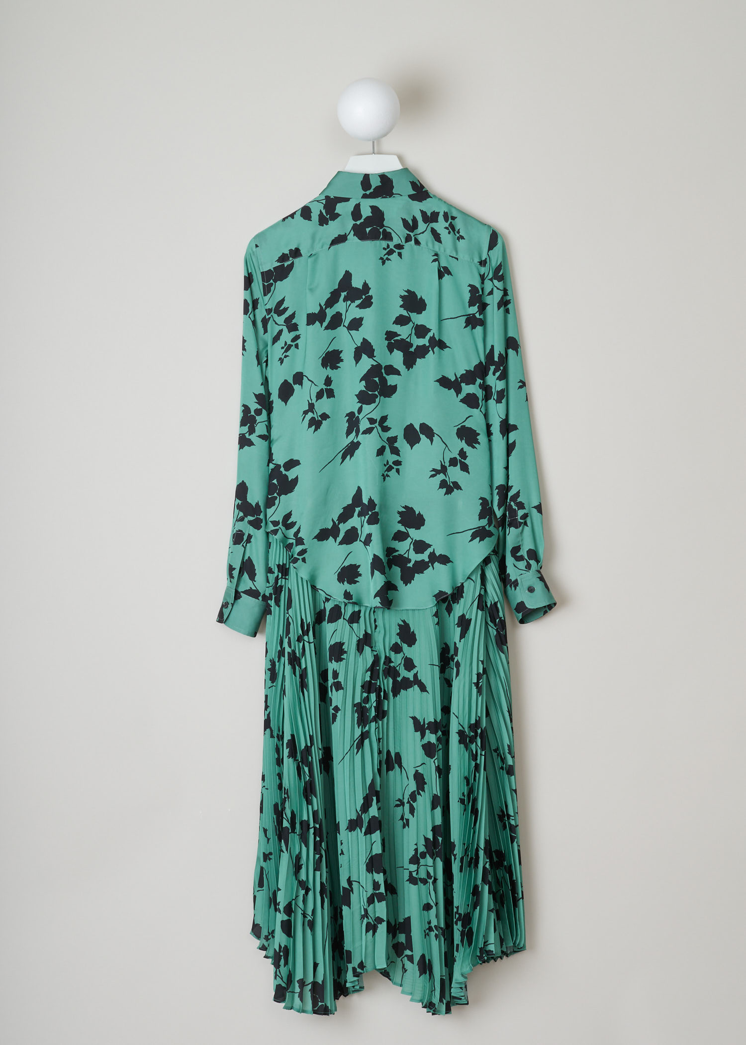 Plan C, Leaf-print pleated dress, ABCAA52KE0_TV008_FIV01_black_flower, Green, Black, Print, Back, This green-and-black leaf-print midi dress appears to be two separates. It features a pointed collar, concealed button closure on the front, breast pocket and long cuffed sleeves. This dress has a slouched waist with an untucked back hem and a pleated skirt with an asymmetrical finish.
