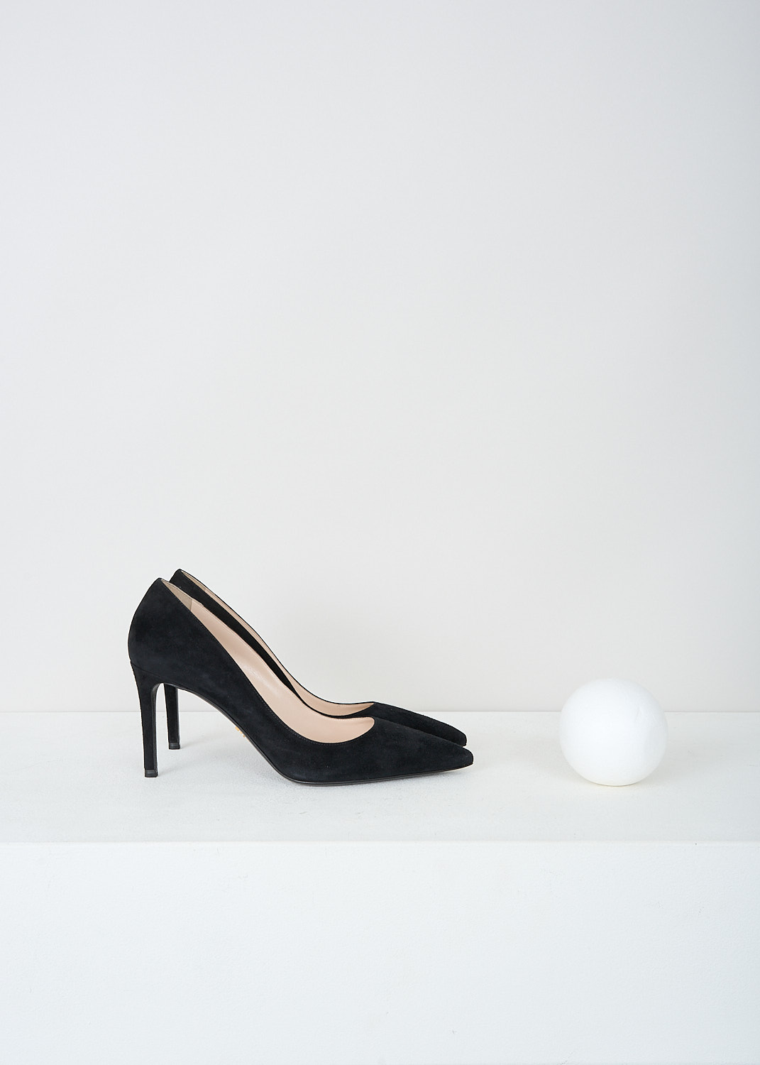 Prada, Black suede high heel pump, 3C3J_CAMSCIO14_1I939F_F0002_NERO, Black, Side, These black suede high heel pumps have a pointed toe.
