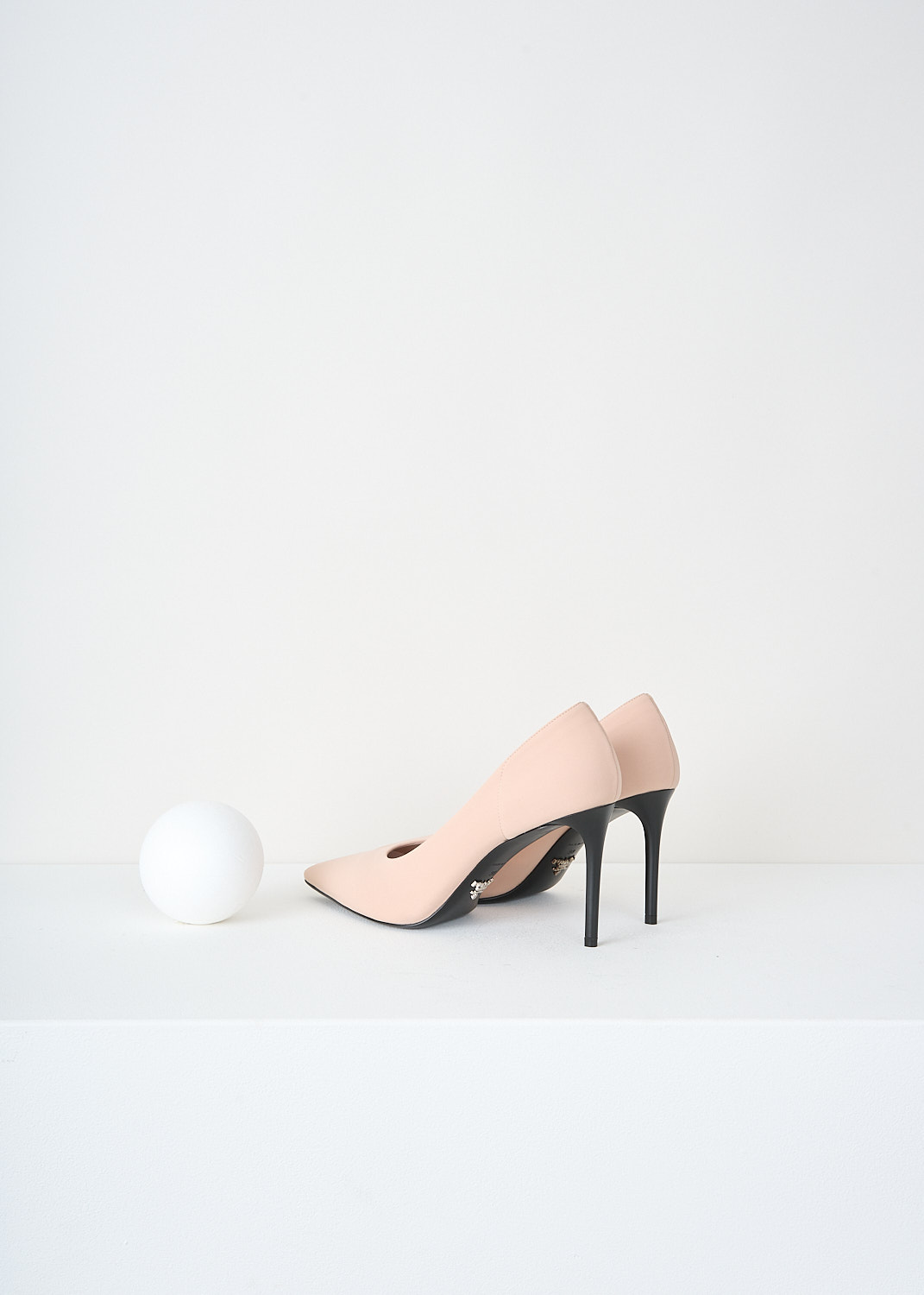Prada, Nude pumps, 3KQ6_TESSUTO_TECH_1I228L_F0A48_NUDO, Beige, Back, These nude pumps have pointed toe and a black high heel. These pumps have a fabric exterior.
