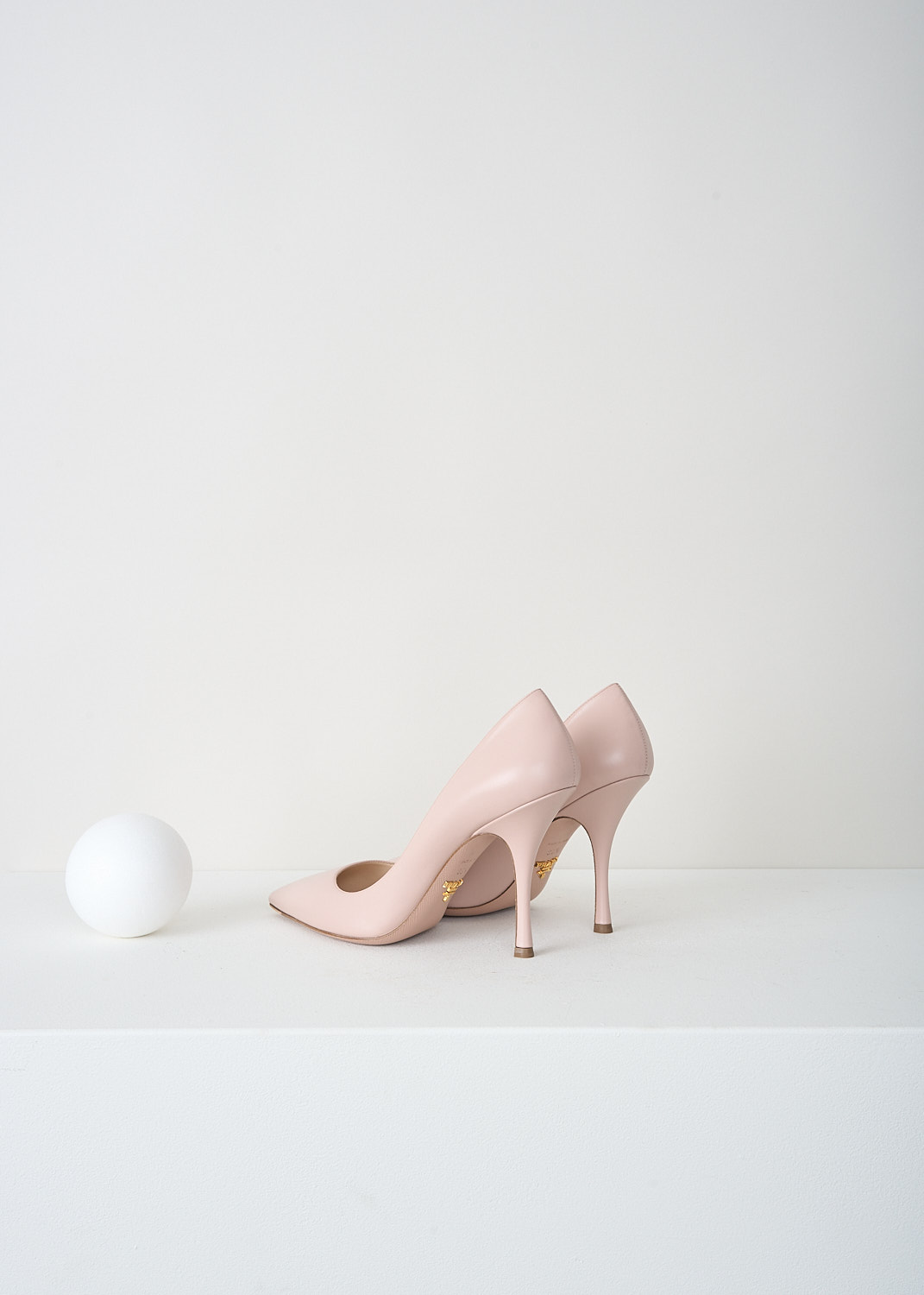 Prada, Nude pointed pumps, 3K6C_VITELLO_LUX14_1I273H_F010F_MHUGETTO, Beige, Back, These nude leather pumps have a pointed toe.
