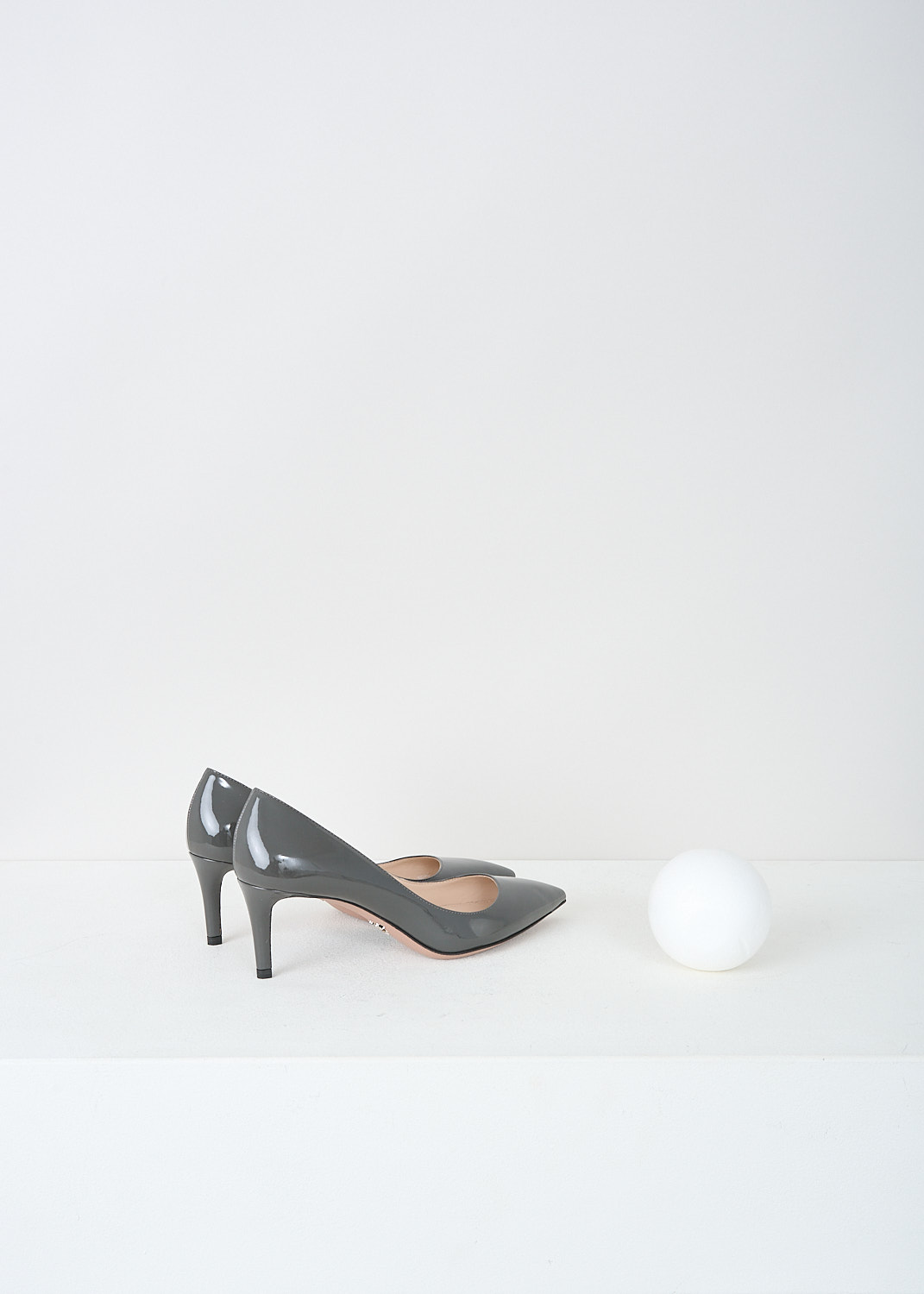 Prada, Grey patent leather pumps, 
XUW_VERNICE2_1I939F_F0471_NEBBIA, Grey, Back, These grey patent leather pumps have a pointed toe. 

