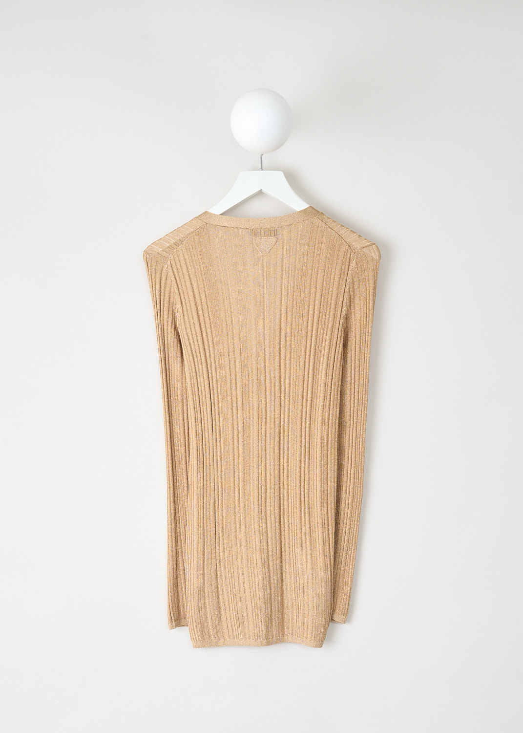 Elegant gold lurex cable-knit top from Aspesi featuring a classic round neckline and long sleeves, discounted designer fashion available at Kiki's Stocksale in Maastricht.