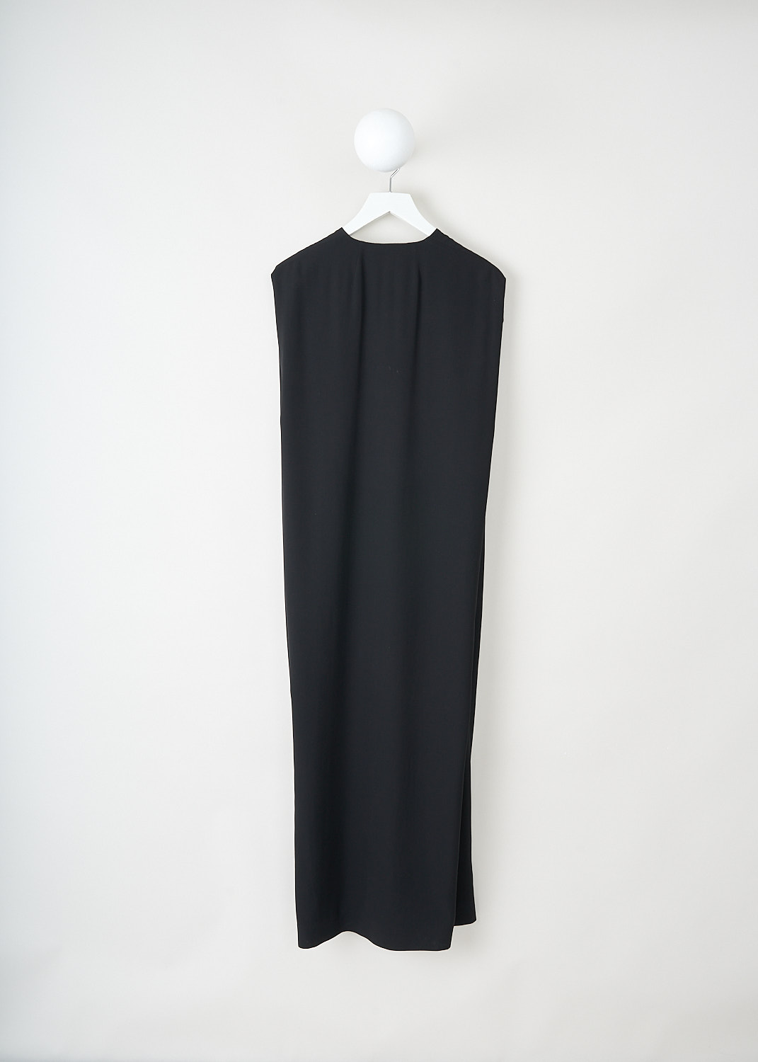 The Row, Aulo maxi dress in black, AULO_DRESS_5458_W1973_BLACK, Back, Front, This black Aulo maxi dress has a V-neckline with a front button closure and cap sleeves. 
