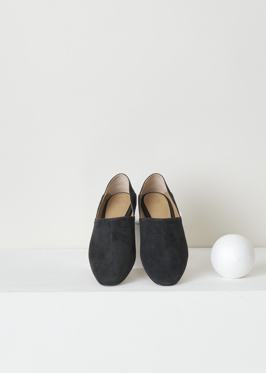 THE ROW, BLACK SUEDE SLIPPER, NOELLE_F1000_L25_BLK, Black, Top, Minimalistic black suede slipper. The slip-in model features a rounded toe vamp. The sober design is exactly what makes these shoes so beautiful.

