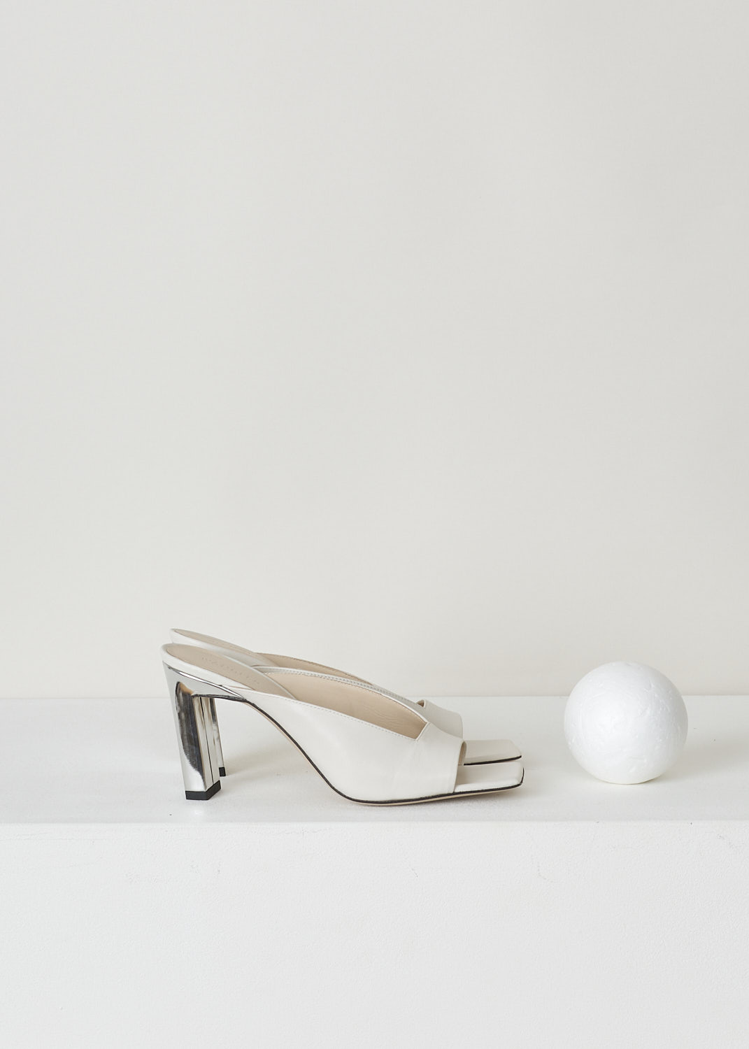 WANDLER, OFF-WHITE HEELED ISA SANDALS, 22204_101204_1082_ISA_SANDAL_DOVE_MIX, White, Side, These off-white leather slip-on sandals have a square-cut open-toe and a rectangular block heel.
