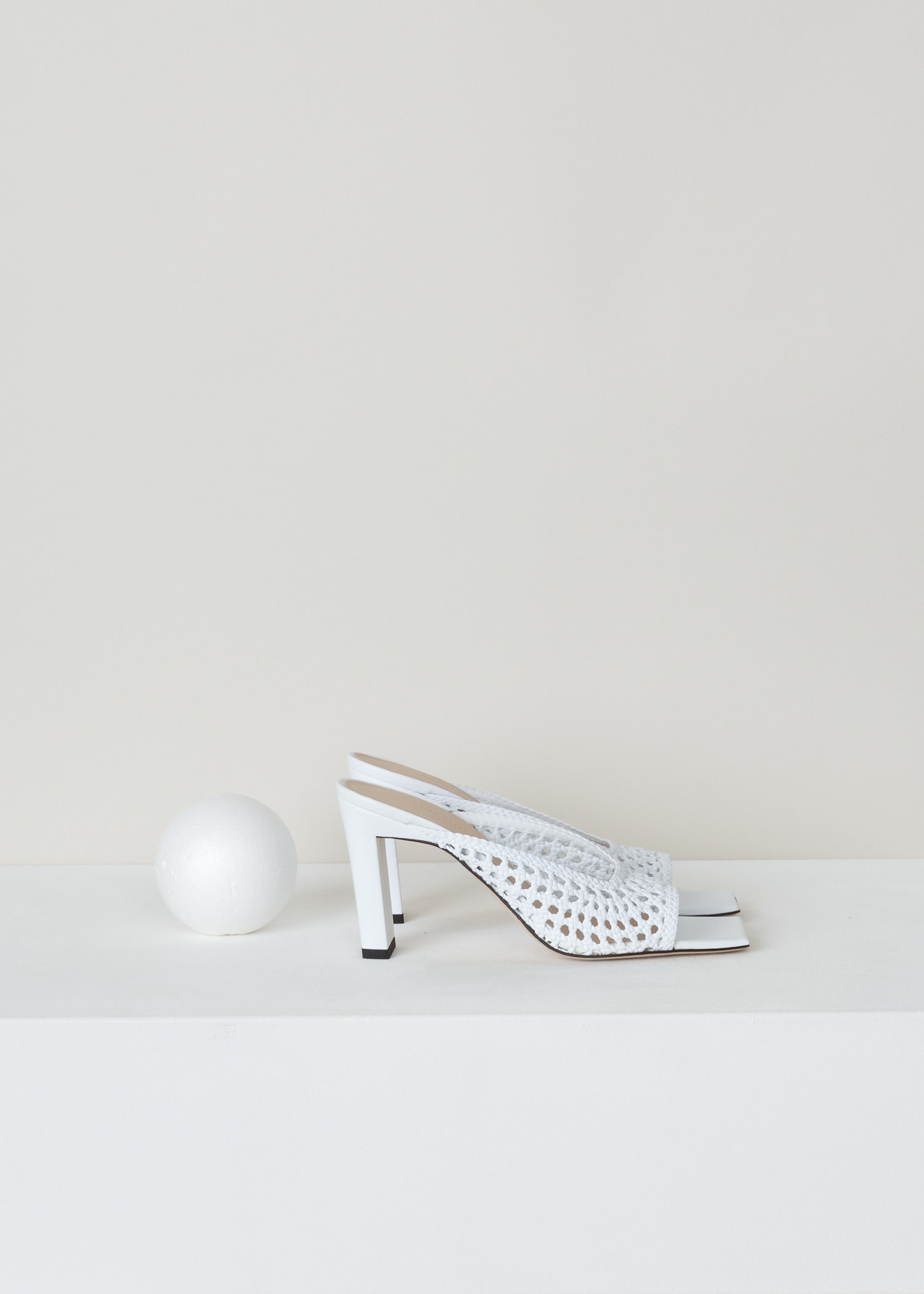 Wandler, White woven leather sandals, isa_sandal_mesh_white, white, side, White Wandler sandals made from together woven strands of lambskin, turned into this beautiful mesh. This model comes with square-cut toes, and leather soles.

heel height: 9 cm / 3.5 inch  
